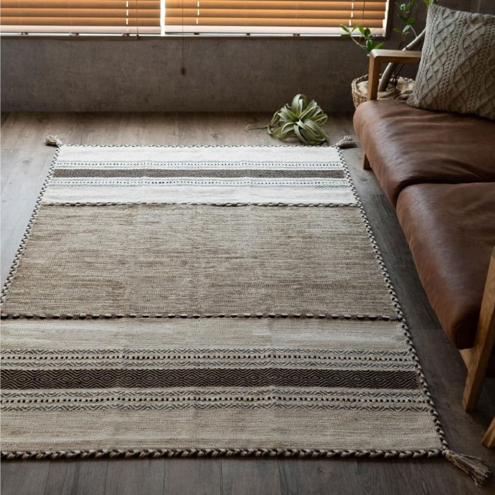 Accent modern indisk kilimatta