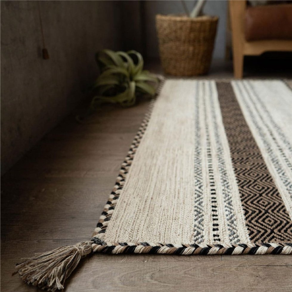 Accent modern indisk kilimatta