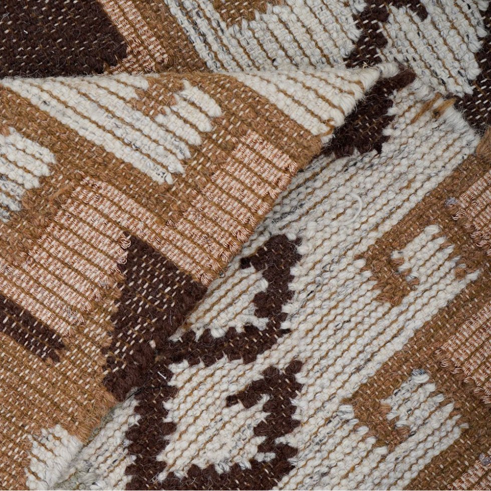 Antik kelimmatta i beige i vintagestil