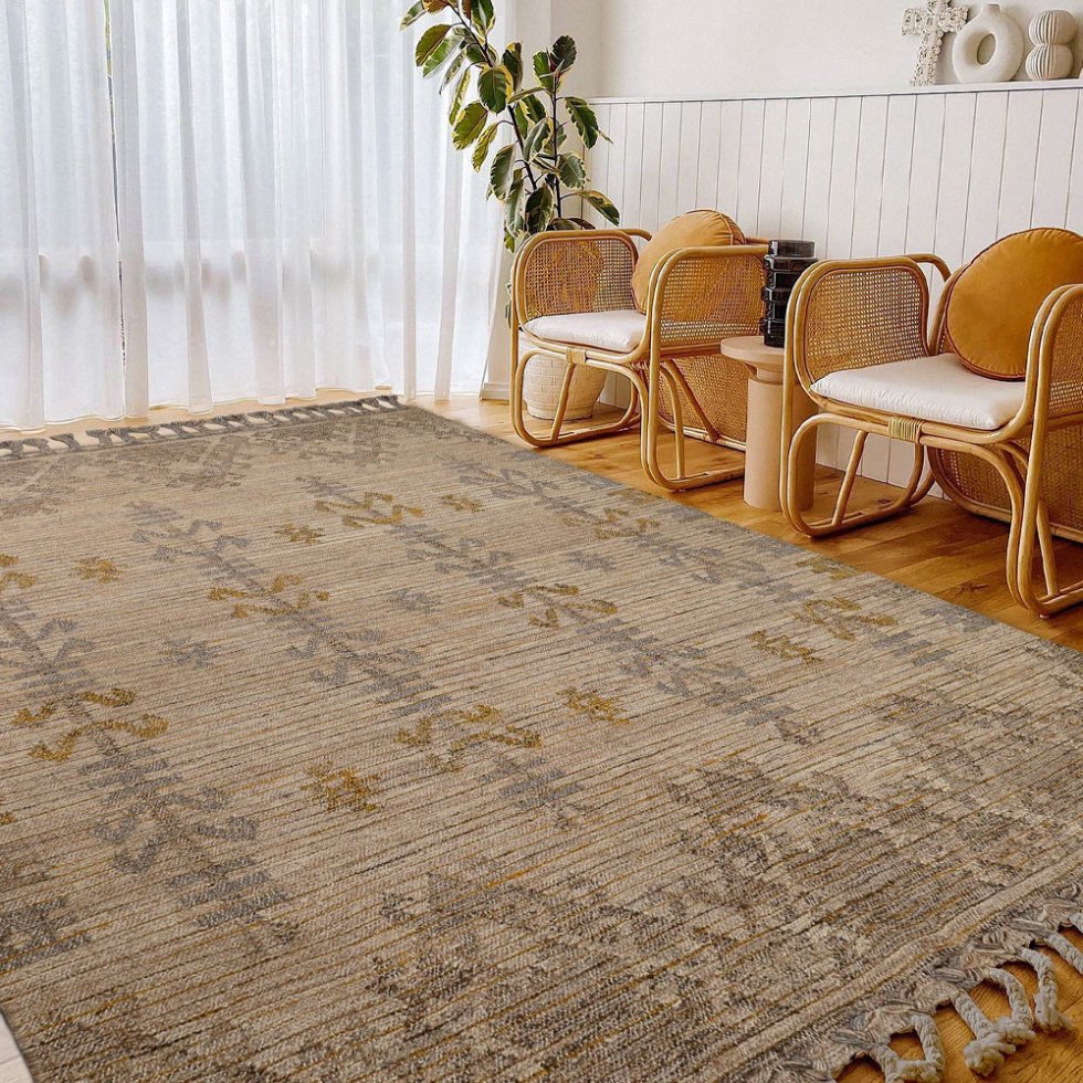 Beige kelimmatta i turkisk stil