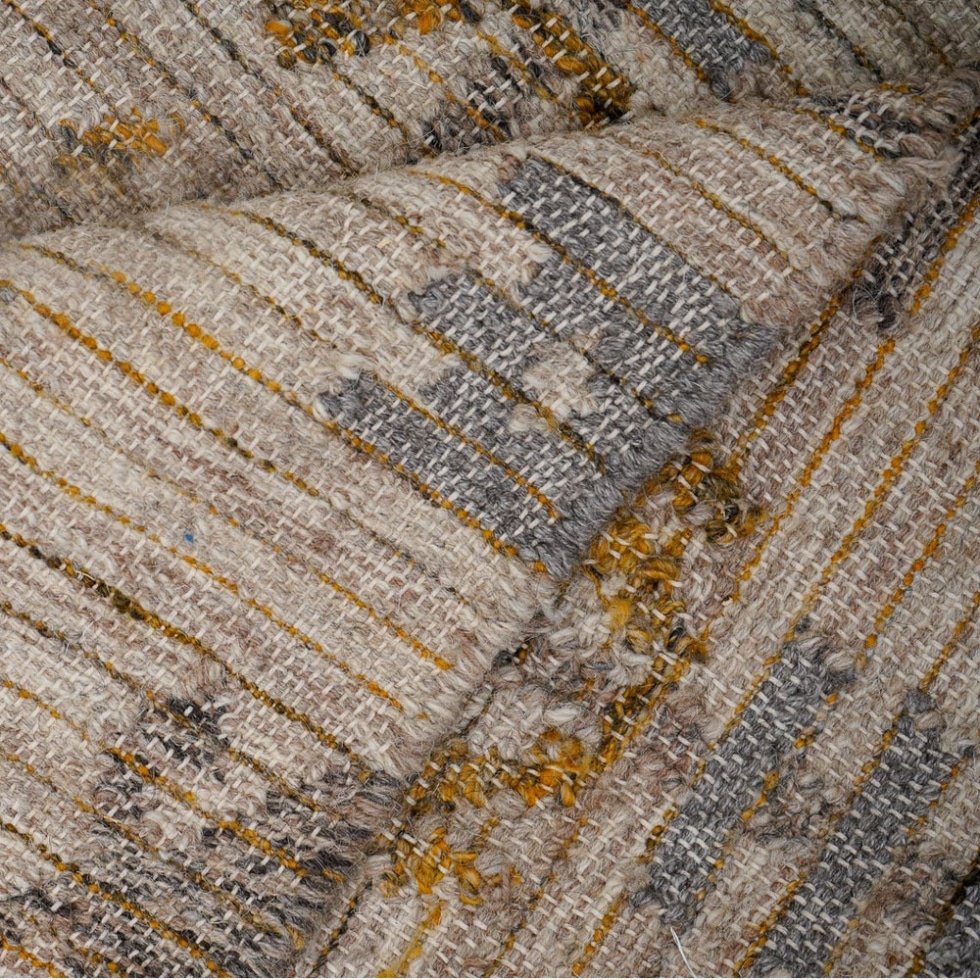 Beige kelimmatta i turkisk stil