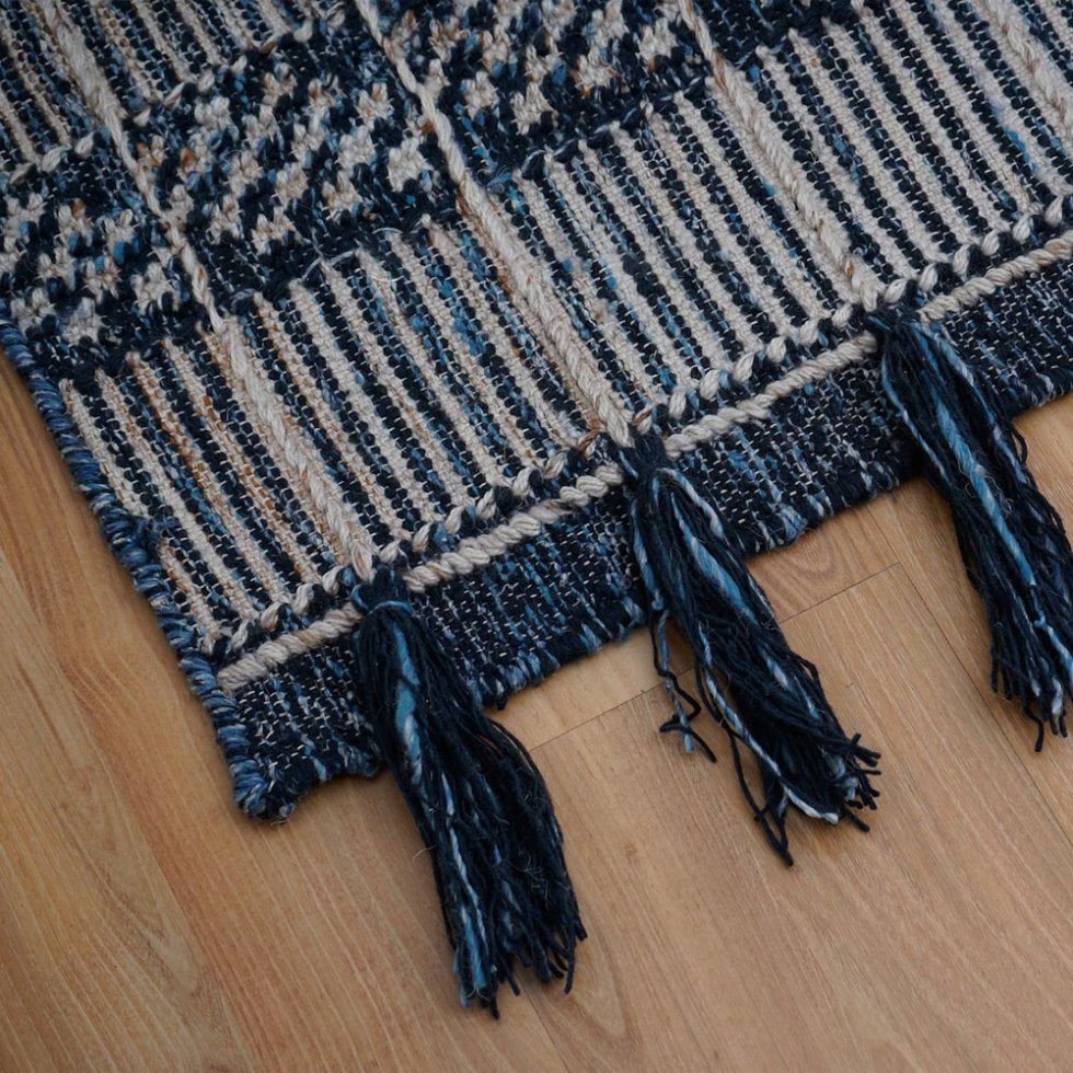 Denim kilim matta i graderad stil