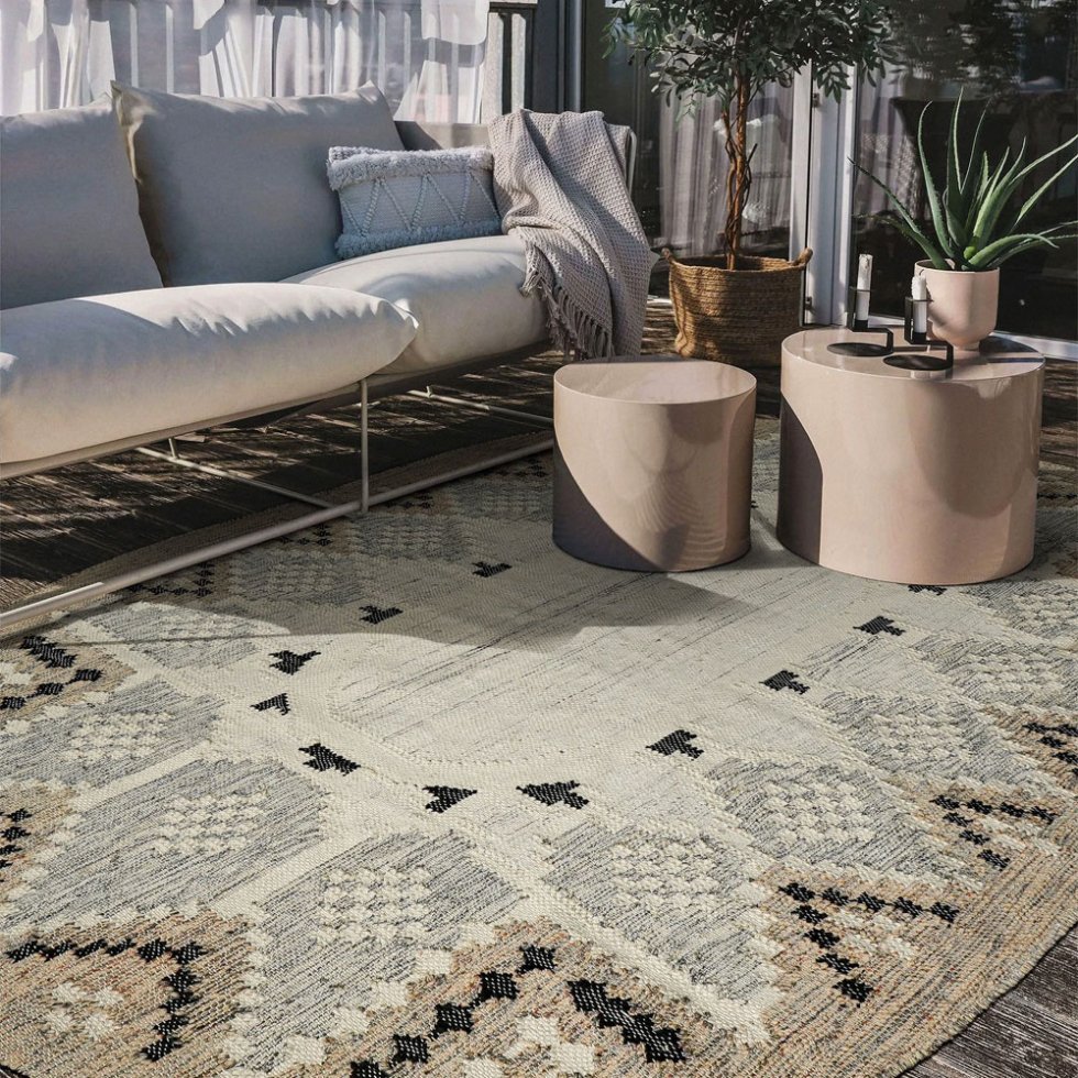 Oval kilim-matta i vintagestil
