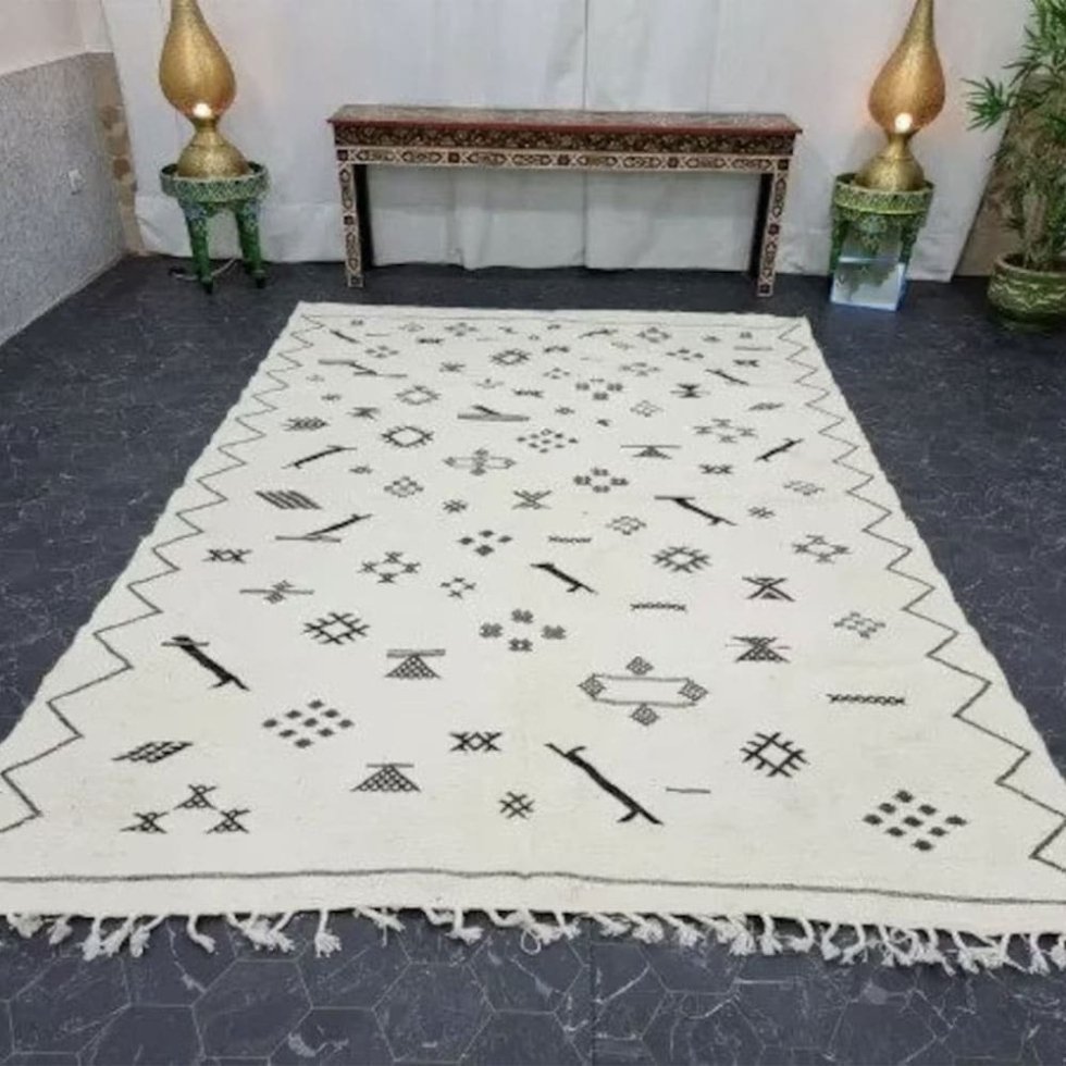 Vit tribal Berber kilim matta