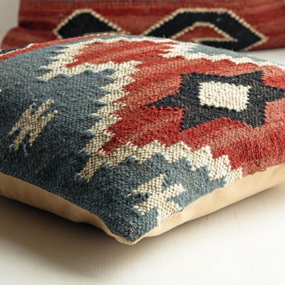 Kilim kuddar pottery barn