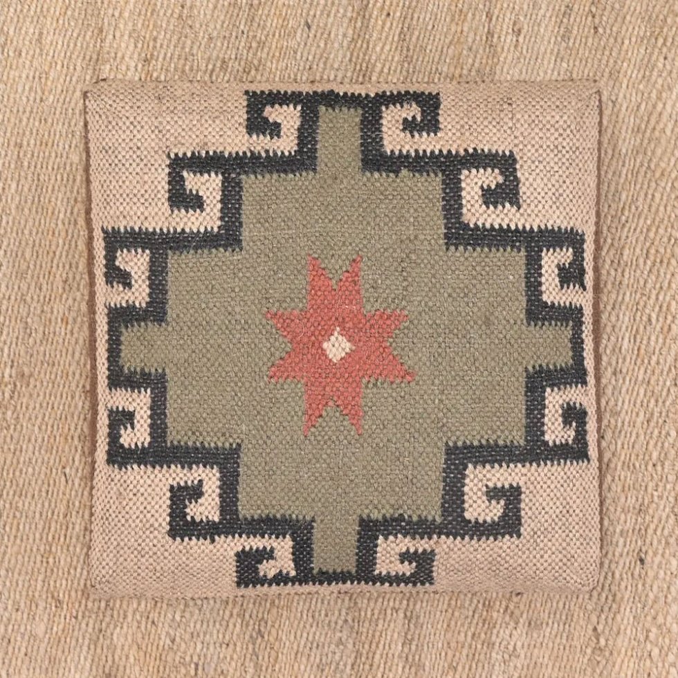 Elfenben liten kilim matta ottoman pall