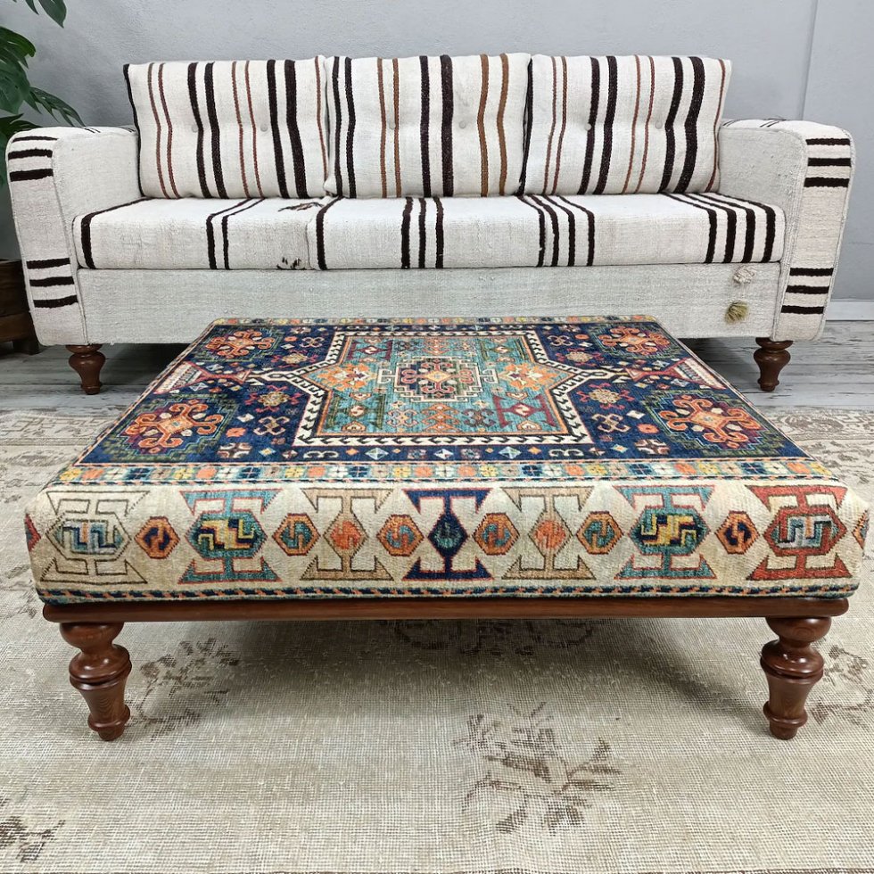 Blå och beige turkisk kilim ottoman soffbord