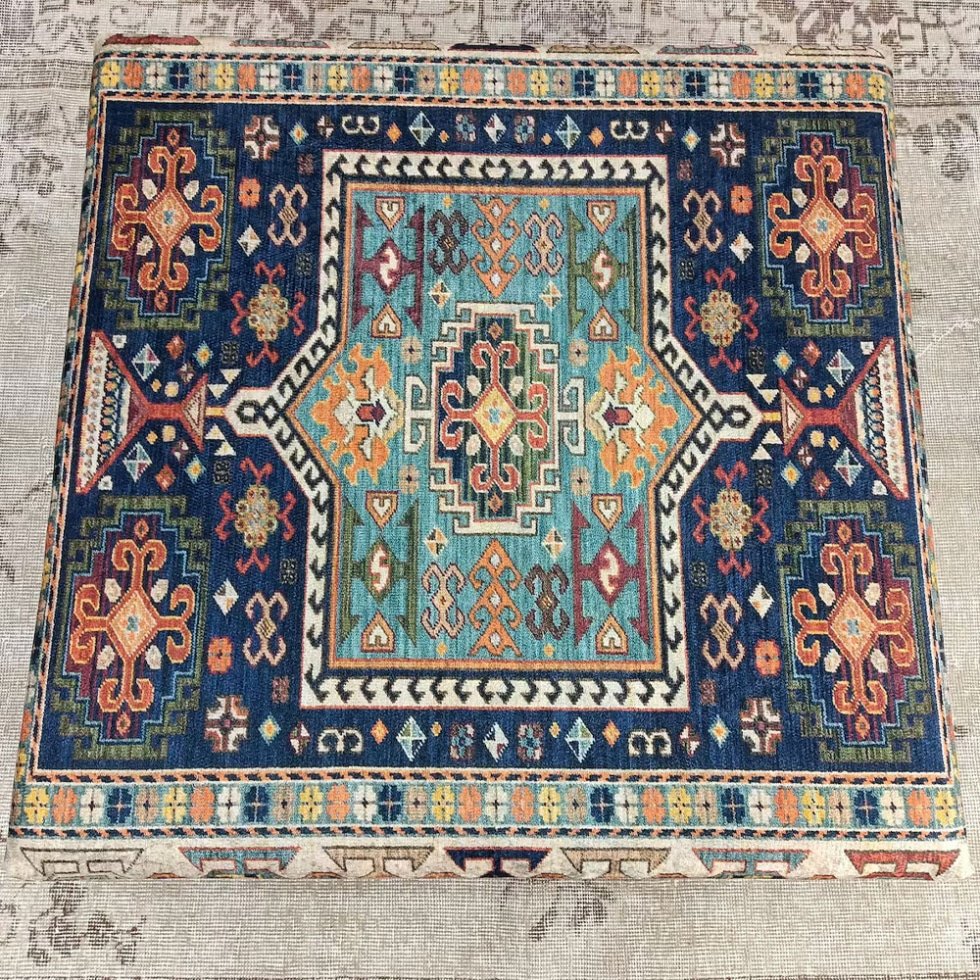 Blå och beige turkisk kilim ottoman soffbord