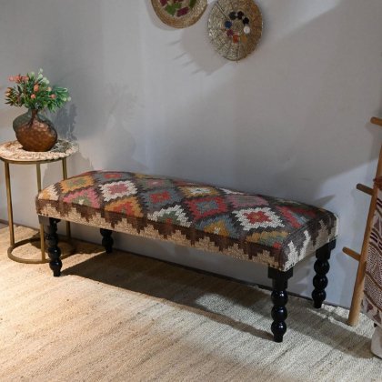 Mångfärgad diamantkilim ottoman bänk