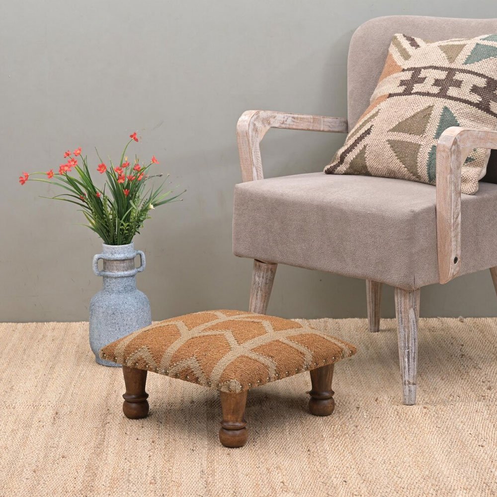 Liten gul kilim fotpall ottoman Liten gul kilim fotpall ottoman