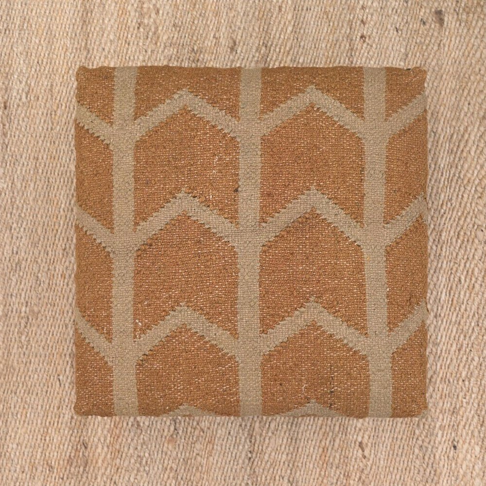 Liten gul kilim fotpall ottoman Liten gul kilim fotpall ottoman