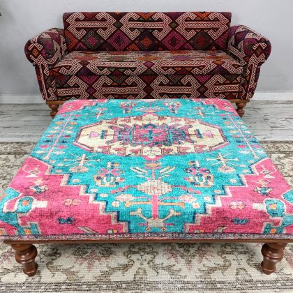 Teal och rosa turkisk kilim ottoman soffbord