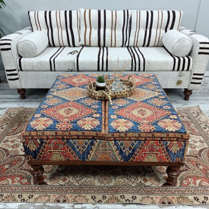 Turkiskt kvadratiskt kilim ottomanskt soffbord med förvaring